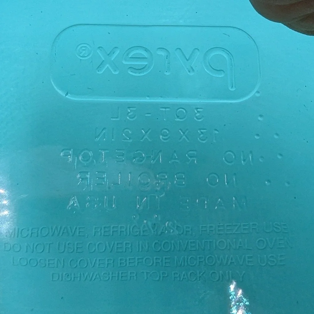 Pyrex Baking Dish Teal Blue Glass 3qt Rectangular Roaster with Lid 13x9x2in